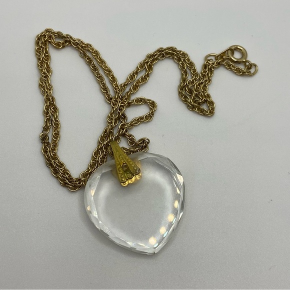 Clear Heart Crystal Pendant With Red Rhinestone And Chain - Picture 5 of 13